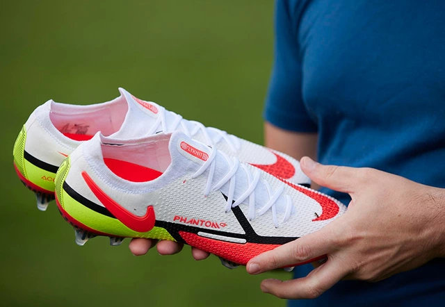 What are the best soccer cleats for defenders?